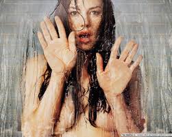 внимательно посмотрите на девушек в бикини что здесь не так Krista Allen Celebrities Female Bikini Photos