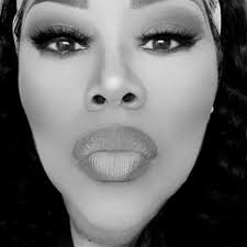 Ebony Moody (@ebonytheeditor) • Instagram photos and videos