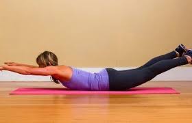 Sirt Agrilarindan Kurtulmak Icin Supermen Supermen Olmak Lazim Bazen Egzersiz Workout Saglikli Spor Aktiviteleri