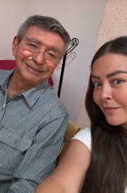 Les deseo un gran sábado a todas y todos! Nada como disfrutar el fin de  semana en la mejor compañía… hoy estoy con mi papá, compartiendo risas,  cariño y momentos que llenan