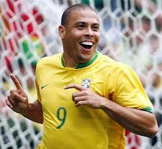 Il ronaldo più forte e decisivo è stato quello del mondiale 2002. Ronaldo Luis Nazario De Lima Ronaldo Ronaldo Nazario De Lima Nazario