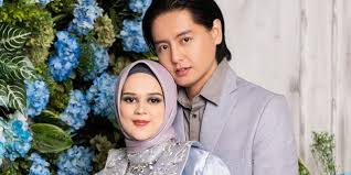 Mulai dari masak santapan sahur dan ibadah bersama. Baru Lahir Ini Nama Anak Cut Meyriska Dan Roger Danuarta Diadona Id