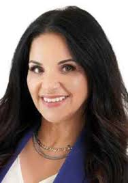 Leticia Colon's Instagram, Twitter & Facebook