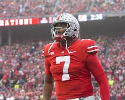 Dwayne Haskins Wird Erstmals Als Starter Das Feld Betreten Footballr Washington quarterback dwayne haskins completed seven of his 12 pass attempts for 51 yards and lost 12 yards on four rushing.