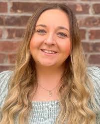 Katie Leavitt's Instagram, Twitter & Facebook