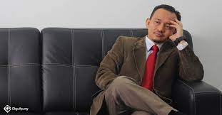 Education minister dr maszlee malik received some stinging barbs at a dialogue session organised by the asian strategy and. Kenali Dr Maszlee Malik Menteri Pendidikan Malaysia Cikgu Ayu Dot My