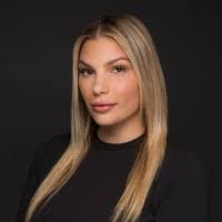 Allison Collins's Instagram, Twitter & Facebook