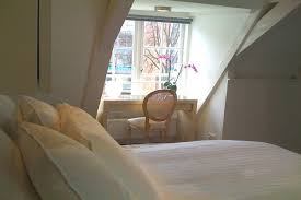 Boat cruises, museum visits, hedonistic cafe treats and a late night tour of the red light district, you might have your amsterdam stay planned down to the last detail but how about accommodation? Spiegelgracht 1 Apartment Apartment In Amsterdam For 4 People