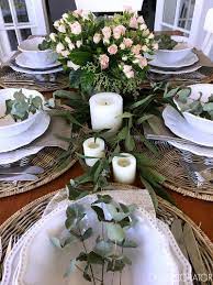 Create This Australian Christmas Table In Less Than 10 Minutes See Full Tutorial Just Add Gum L Christmas Table Settings Australian Christmas Christmas Table