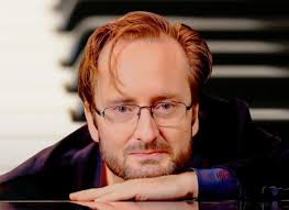 Manuel López, 'el pianista de la mano izquierda', actuará en Prado del Rey  con un recital de superación