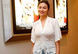 Ariel tatum is an actress, known for oh baby (2008) and uc news show web series (2016). Seksinya Alami Ariel Tatum Ngaku Sering Diajak Bobo Bareng Ada Yang Tawar Puluhan Juta Fajar