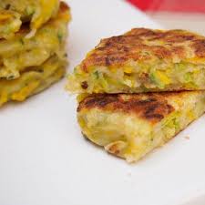 Merveilleuses Galettes De Courgette Pour Un Apero Qui Change Galette De Courgette Recettes De Cuisine Recette