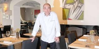 La ferme lizarraga d'urrugne ouvre ses porte avec véronique et stéphane poulin. Urrugne Le Chef De La Ferme Lizarraga Organise Un Menu Complice Avec Ses Producteurs