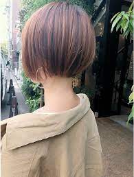 郡司泰之 30代 40代 50代 前下がり 丸みショート 大人ボブ l047038849 バタフライ butterfly のヘアカタログ ホットペッパービューティー ヘアカット 女性の短い髪 ヘアスタイリング