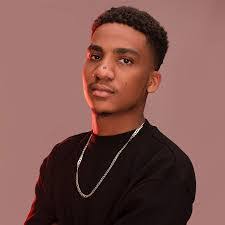 Eddy Vicente's Instagram, Twitter & Facebook