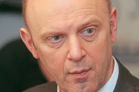 Verfahren gegen früheren Dompropst: Schulte weist Vorwürfe zurück