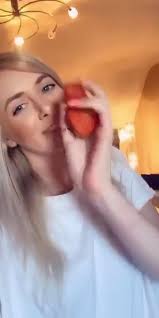 Bronlie Ella Roe (@bronlieellaroe)