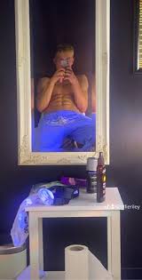 Riz (@blondestud6969) Onlyfans Account. Best blondestud6969 photos and  videos (117) for Free! | thefap.org