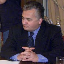 Kredit umožní i stahování neomezenou. Fost Sef Al Sie Sorin Ovidiu Vintu A Vrut SÄƒ MÄƒ Asasineze Evenimentul Zilei