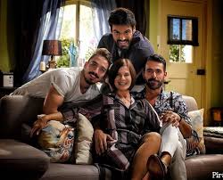 Prova disso foi a felicidade que sentiu quando viu o filho, diogo guerra, no moda lisboa. Ator De Alma E Coracao De Luto Diogo Martins Perdeu A Mae