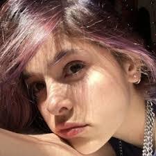 Lily Noel's Instagram, Twitter & Facebook