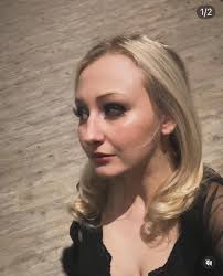 I just want to play as Denna or Effie for Dreamgirls 🥹