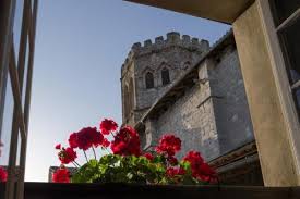 The michelin inspectors' point of view, information on prices, types of cuisine and opening hours on the michelin guide's ‹ michelin guide france. La Chamade Saint Girons Book Your Hotel With Viamichelin