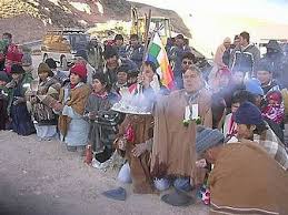La fecha escogida para esta celebración fue el 21 de junio y desde 1980 se ha realizado cada vez con mayor participación y. Ano Nuevo Aymara En Bolivia