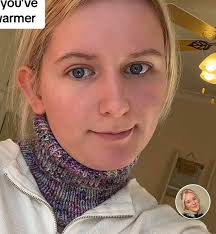 Can anyone tell me what stitch I used?? I made this years ago and my tiktok  followers want me to make more. I know I knitted it in the round.