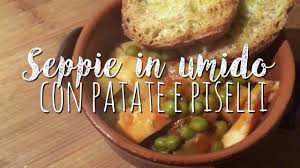 Seppie patate e piselli in padella, un classico secondo di pesce buono, facile, veloce ed intramontabile. Seppie In Umido Con Patate E Piselli Ricetta Facile Youtube