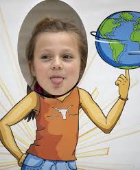 Photos: Fun with science during Girl Day at UT