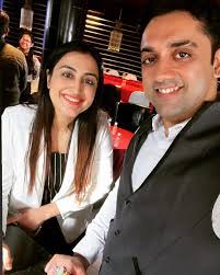 Anand Bhatia's Instagram, Twitter & Facebook