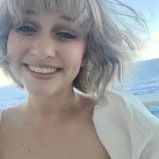 Autumn Rosenthal's Instagram, Twitter & Facebook