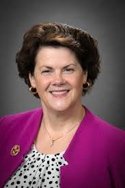 Shelly Greenlee's Instagram, Twitter & Facebook