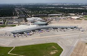 Houston William P Hobby Airport Central Concourse Leo A Daly 2005 A Major Domestic Hub For Southwest Airlines Houston Airport Airport Low Cost Carrier