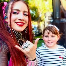 Thank you Redwood City!!! You were amazing!!!💕🌟💕 #singersongwriter  #michellelambert #bayareasinger #norcalgirl