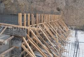 Neru, yine h20 ahşap kirişlerini kullanarak oluşturup kullandığımız perde kalıpları ile dairesel yüzeylerde de sizin için mükemmel çözümleri üretmektedir. Perde Beton Kalip Isleri