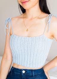Free crochet pattern for hepatica granny halter top by hooked by anna. Beginner Crochet Crop Top Free Pattern Video Tutorial For The Frills