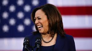 Americká senátorka kamala harrisová se vítězstvím v prezidentských volbách v listopadu 2020 stala první ženou ve funkci viceprezidenta usa. Kamala Harris Brings Indian Lessons In Democracy To Biden Ticket Nikkei Asia
