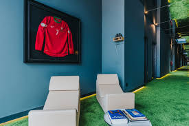 Discover the new four corners of the earth and have the time of your life: Cristiano Ronaldo Eroffnet Eigenes Cr7 Hotel Gq Germany