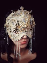 Mask Couture Crucified Flowers Blind Mask Maske Mit Kreuzen Ketten Und Metallblumen Different Colours Antique Look Made To Order Mask Fine Art Jewelry Opera Mask