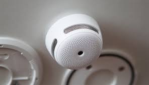 When the detector senses carbon monoxide, electrical currents in the chemical solution change. X Sense Smoke Detector Review Xs01 Wr Mbreviews