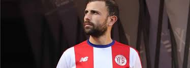 Das spiel ist zu ende, der spielstand zwischen yeni malatyaspor und antalyaspor ist 1:2. Admir Mehmedi Wechselt Vom Vfl Wolfsburg Zu Antalyaspor