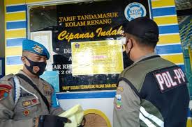 Sirnajaya, cisurupan, kabupaten garut, jawa barat 44163. 3 Kolam Renang Air Panas Di Garut Disegel Satgas Covid 19