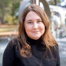 Meet Chloe! She is amongst the 2024 graduating seniors! Chloe Powell's  decision to attend the University of South Carolina Aiken (USCA) was rooted  in a deep interest in psychology and the school's