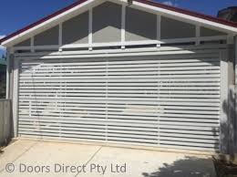 The white glossy finish reflects light and makes the home look more beachy than country. Standard Garage Door Sizes In Australia Doors Direct