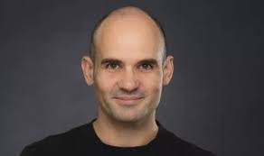 Tim Rowlands's Instagram, Twitter & Facebook