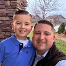 Ford Mustang Shelby GT500 Eleanor get's loose leaving car show