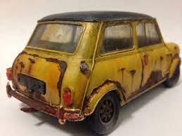 既製のプラモデルでは満足いかず 自由度を求め中1でジオラマ制作を開始 こちら2つめの作品 錆び が好きなんです とmozu君 ミニチュア ドールハウス サビ塗装 ジオラマ