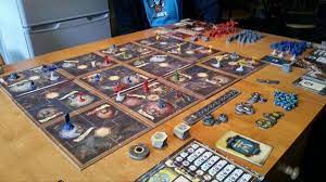 Juego de mesa hasbro gaming twister clásico. Estos Son Los Juegos De Mesa A Los Que Tendrias Que Estar Jugando Ahora Mismo